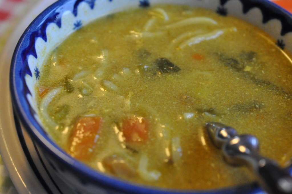 Kylling-karry suppe med nudler