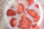 Jordbærmilkshake uden is - fedtfattig opskrift