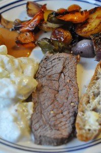 Cuvettesteg med kartofler løg & grøntsager