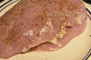 Kalkunsteg i ovn - fyldt kalkunbryst med bacon