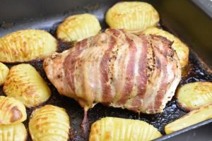 Kalkunsteg i ovn - fyldt kalkunbryst med bacon