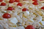 Pizza deep pan med hvidløg, skinke & tomat
