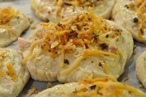 Grunddej til pizzasnegle, franskbrød og boller