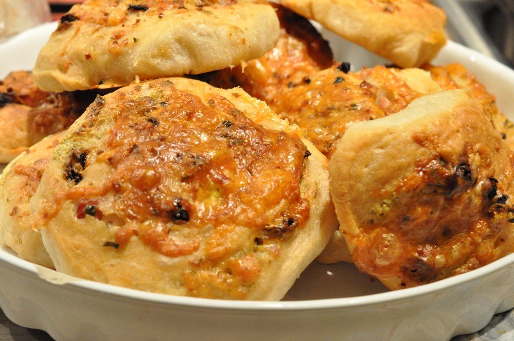 Grunddej til pizzasnegle, franskbrød og boller