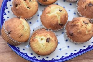 Appelsinmuffins med chokolade - nem opskrift