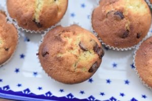 Appelsinmuffins med chokolade - nem opskrift