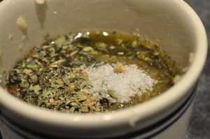 Pizza med serranoskinke og pesto - deep pan