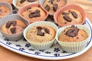 Bananmuffins med olie, brun farin & chokolade