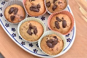 Bananmuffins med olie, brun farin & chokolade
