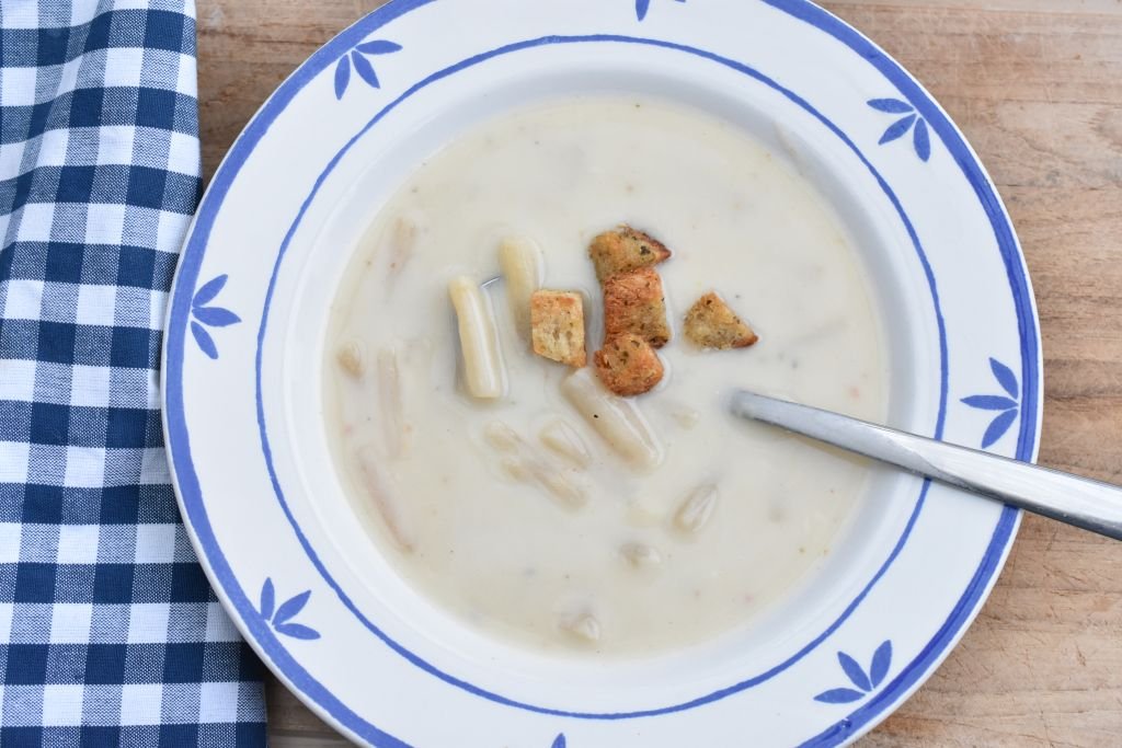Aspargessuppe med dåse asparges - opskrift