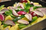 Kartoffelfad og kyllingefilet i baconsvøb