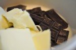 Chokoladekage med chokolade, marcipan og nougat