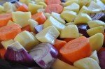 Kartofler i ovn med grøntsager & timian opskrift