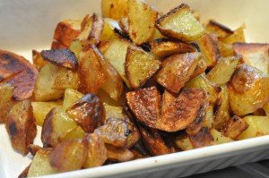 Kartoffeltern på pande - råstegte kartofler i tern