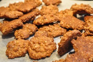 Lakrids småkager med havregryn - opskrift