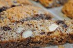 Biscotti med mandler, chokolade og kirsebær