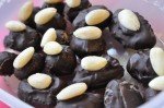 Dadler med marcipan og chokolade - nem dadelkonfekt