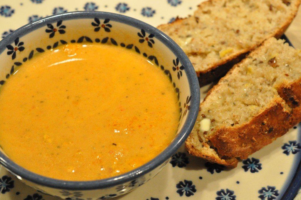 Stærk tomatsuppe med chili & friske tomater