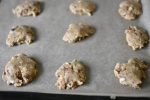 Julecookies med mandler & chokolade - opskrift