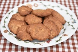 Julecookies med mandler & chokolade - opskrift