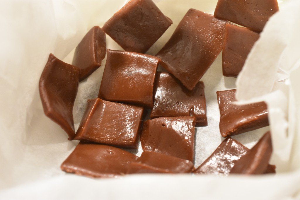 Flødekarameller med chokolade - nem opskrift