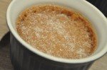 Creme brulee med nougat og mandelknas