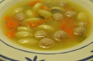 Hønsekødssuppe og tarteletter nem opskrift