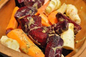 Kylling i stegeso med rodfrugter - opskrift 
