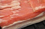 Stegt flæsk i barbecue med øl - svinebryst i ovn