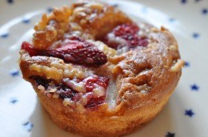 Jordbær muffins - opskrift på saftige muffins