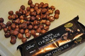 Småkager med chokolade og nødder - cookies