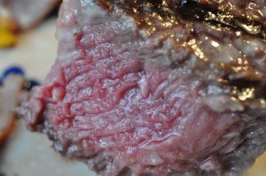 Oksemedaljon med bacon på grill eller pande