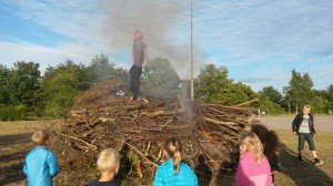 Sankt Hans, fællesspisning & bål