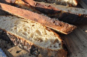 Grydebrød - opskrift på groft brød bagt i gryde
