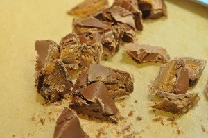 Chokolademuffins med nektariner og Marsbar