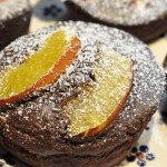 Chokolademuffins med nektariner og Marsbar