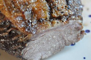 Kalveculotte langtidsstegt i øl med flødesovs
