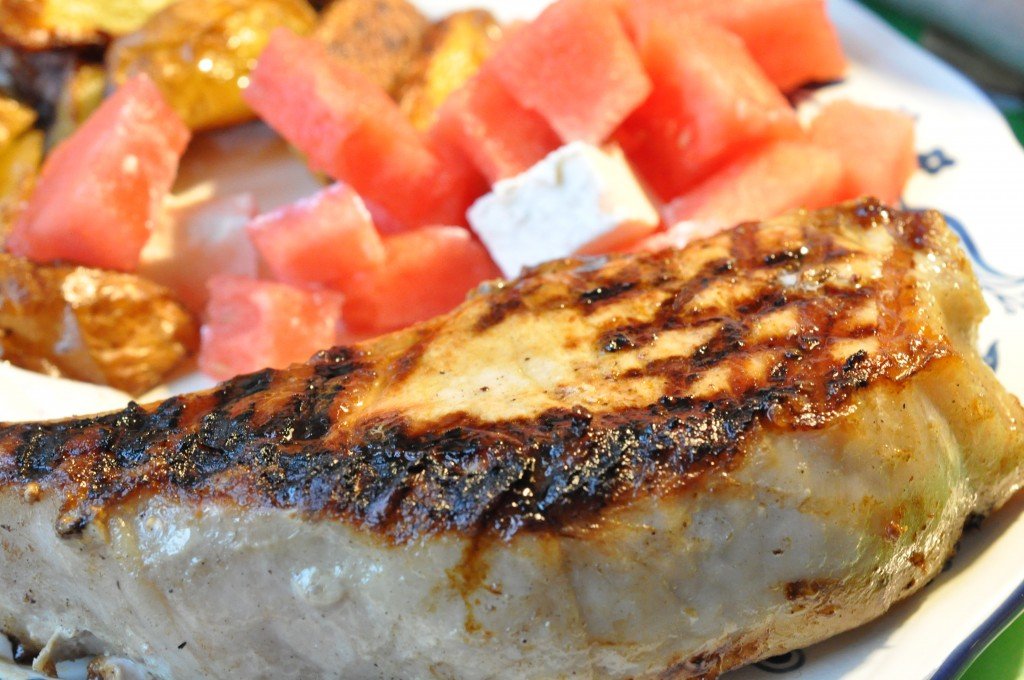 Skaftkoteletter på grill pande - med tilbehør