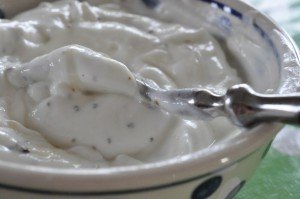 Yoghurt dressing med græsk yoghurt - opskrift