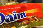Tykmælksfromage med Daim og mandelknas