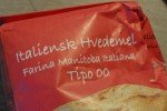 Grove pølsehorn og frikadelle sandwich