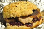 Grove pølsehorn og frikadelle sandwich
