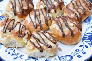 Nemme fastelavnsboller med marcipan remonce 
