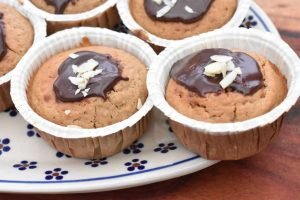 Havregrynsmuffins - opskrift på muffins med kærnemælk