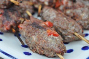 Grillspyd med hakket oksekød på grill el. ovn