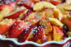 Frugttærte med marcipan, nougat & nektariner