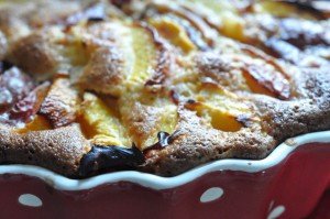 Frugttærte med marcipan, nougat & nektariner