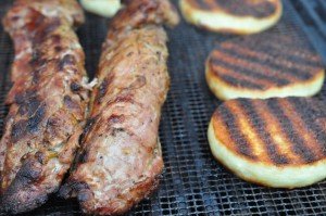 Grillet svinemørbrad med grillede kartofler
