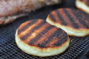 Grillet svinemørbrad med grillede kartofler- med grillet ost