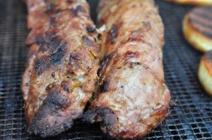 Grillet svinemørbrad med grillede kartofler